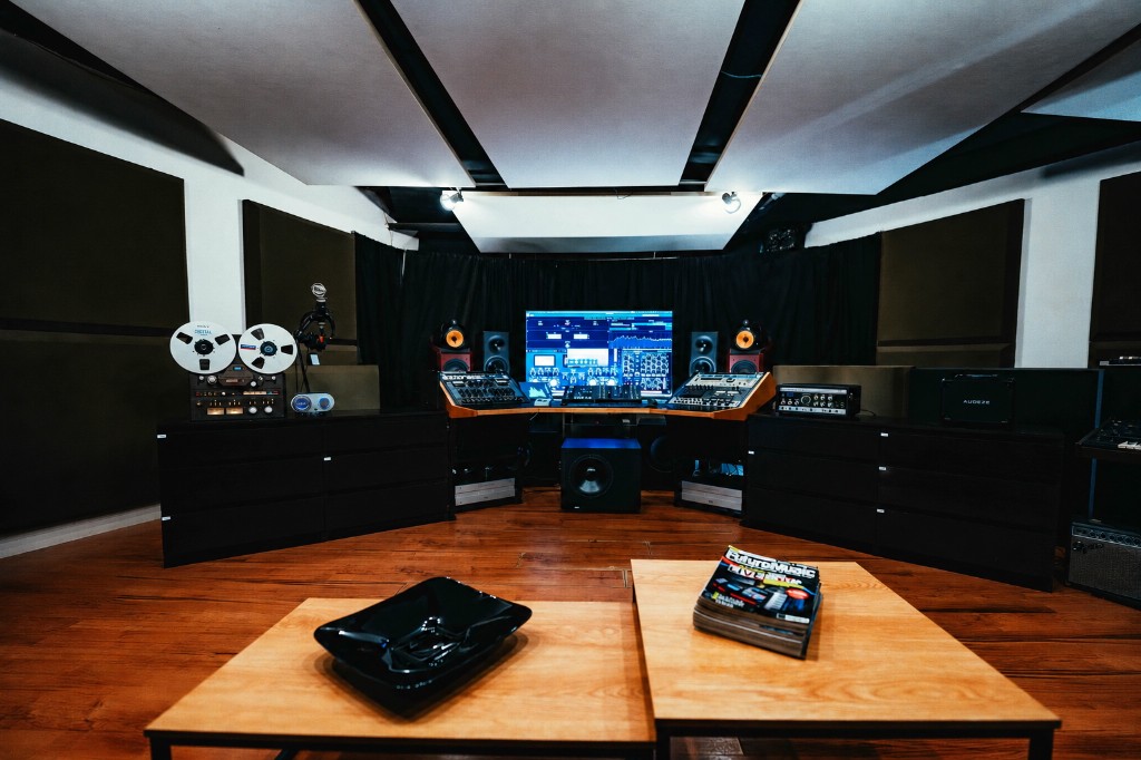 Studio 1