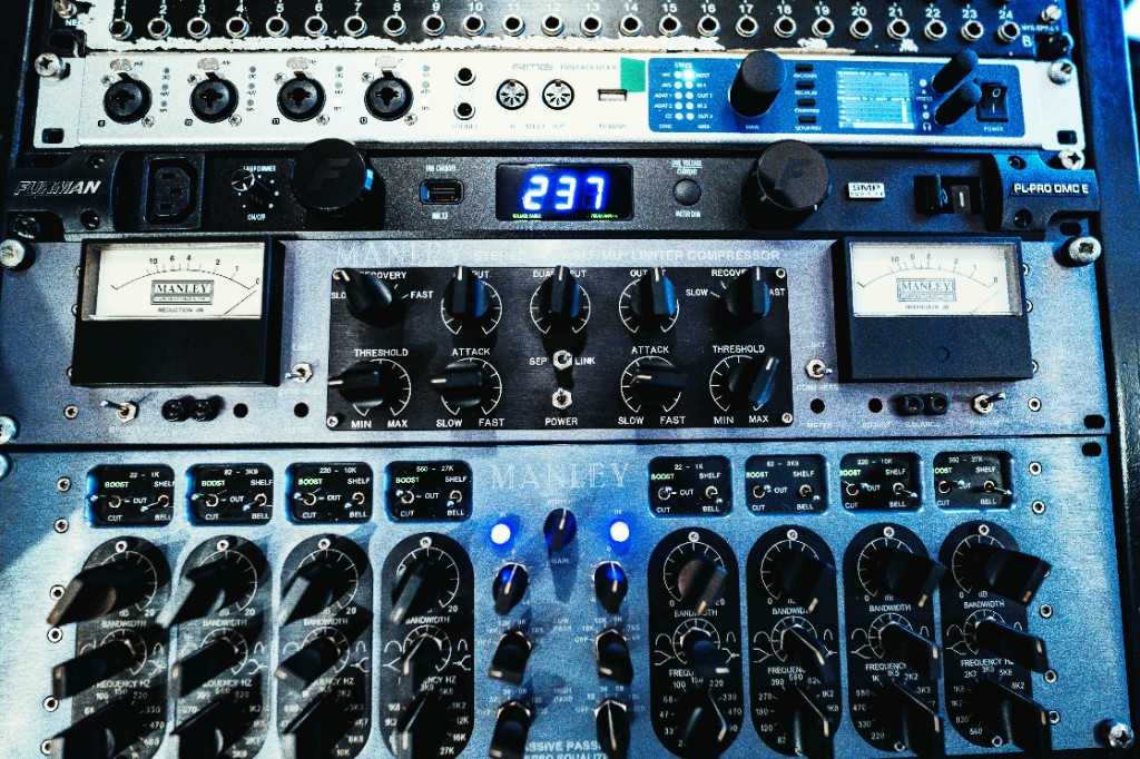 Studio 2